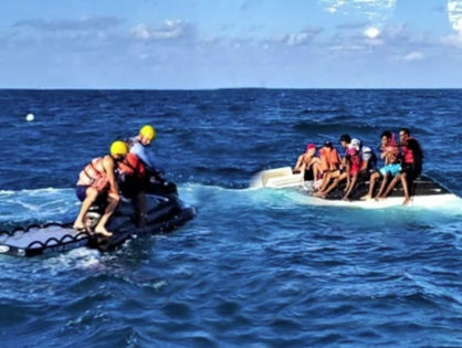 Boat overturned in South Florida, 10 people rescued